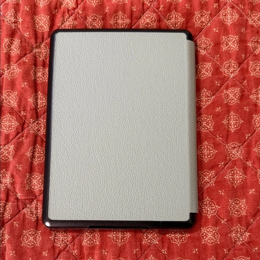 Light green Kindle cover